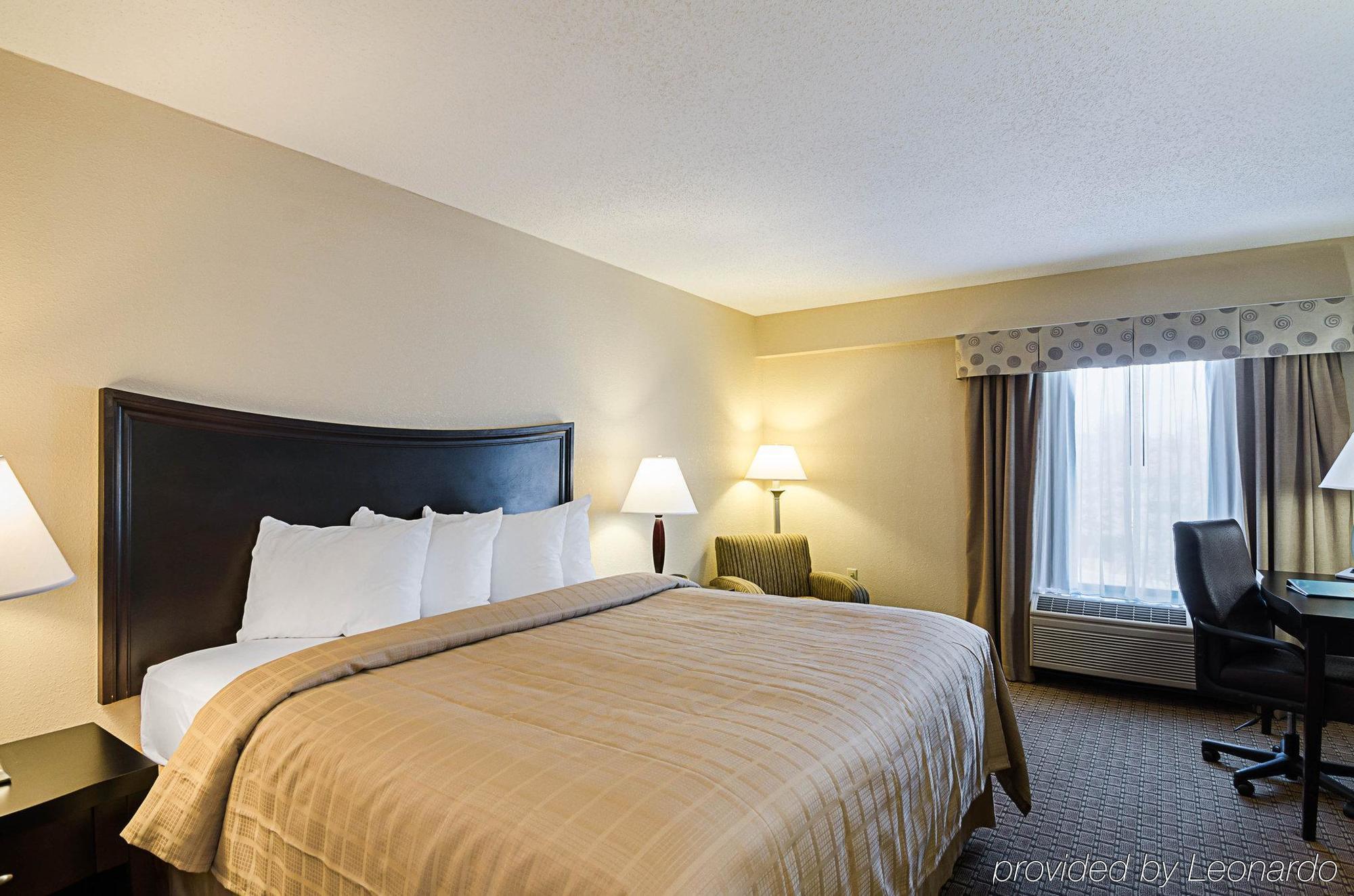 Quality Inn Troutville - Roanoke North Exterior foto